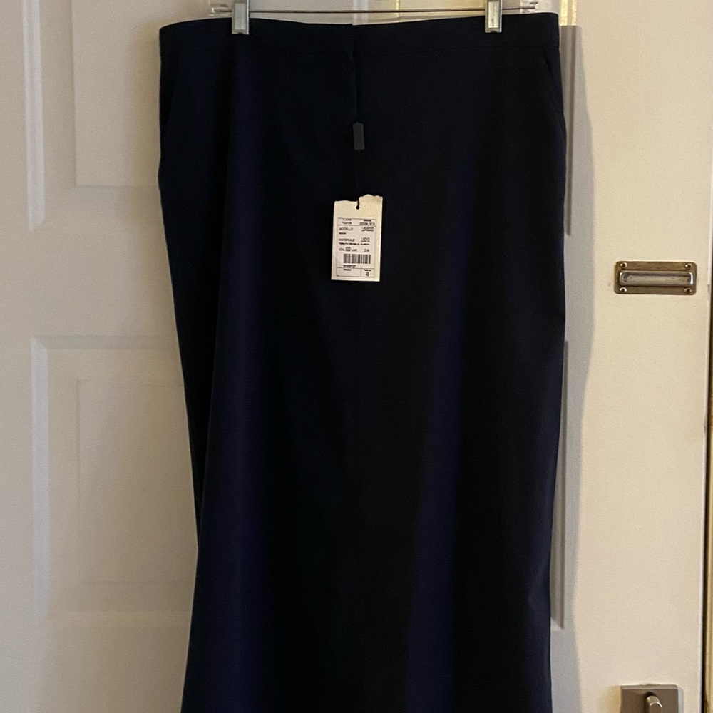 Giorgio Armani Black Skirt, NWT.